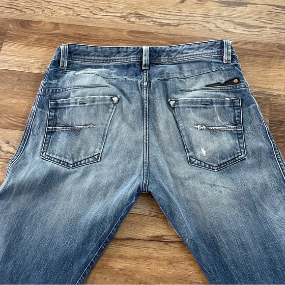 Diesel Darron regular slim tapered jeans 33 - Picture 4 of 11